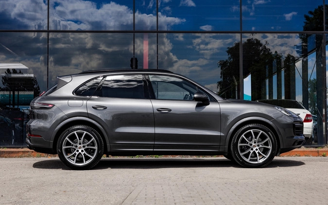 Porsche Cayenne cena 299900 przebieg: 91681, rok produkcji 2019 z Golczewo małe 781